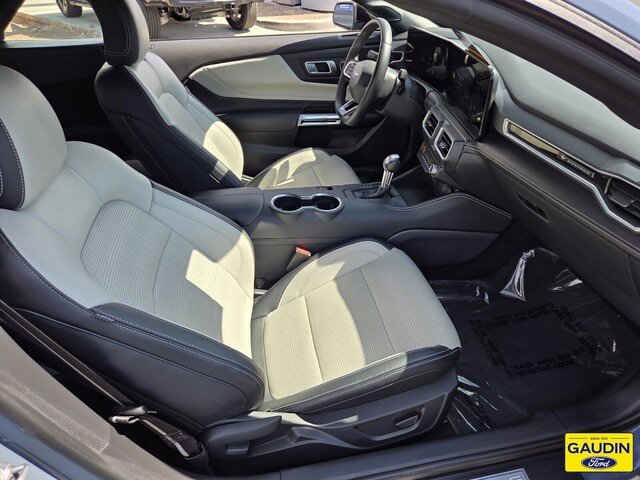 Certified 2025 Ford Mustang Premium RWD image 16