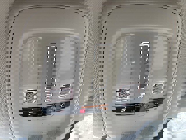 Used 2023 Volvo XC90 T8 Plus w/ Protection Package Premier image 24