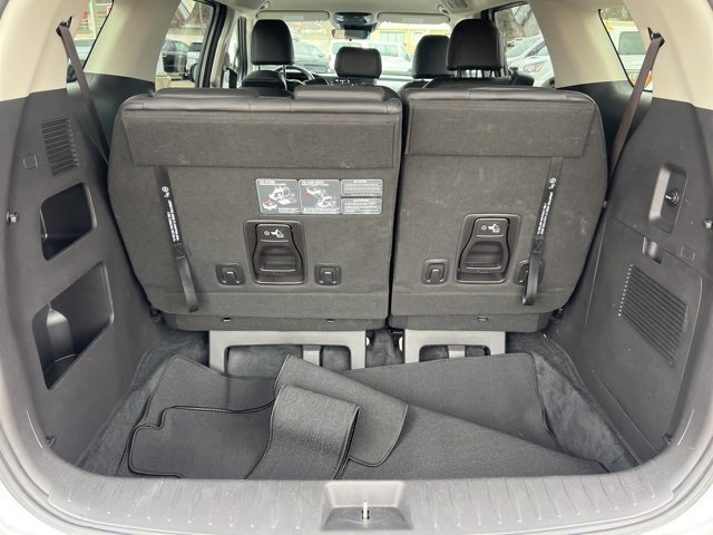 Used 2022 Kia Carnival LX image 25