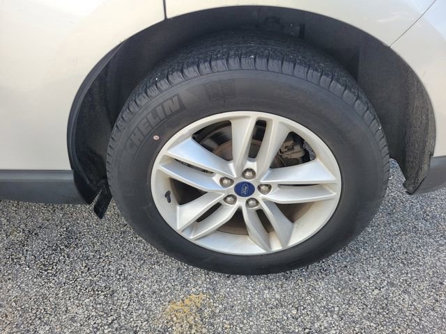 Certified 2018 Ford Edge SEL image 6