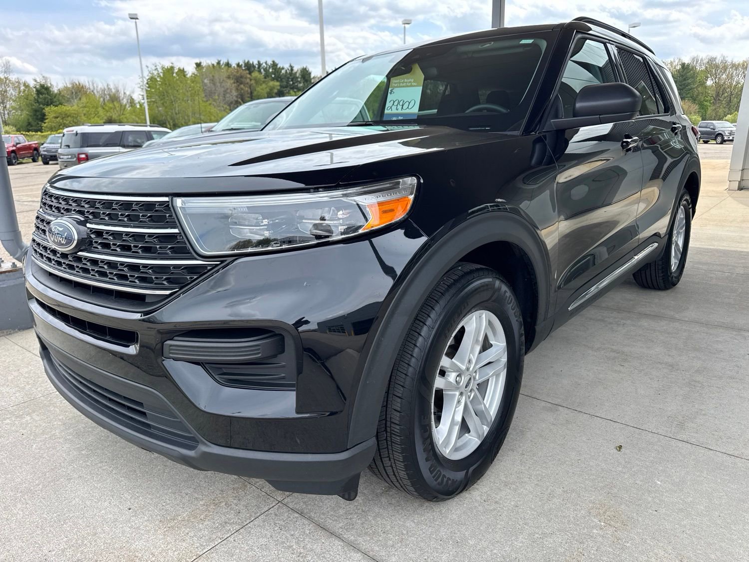 Certified 2023 Ford Explorer XLT AWD/4WD image 4