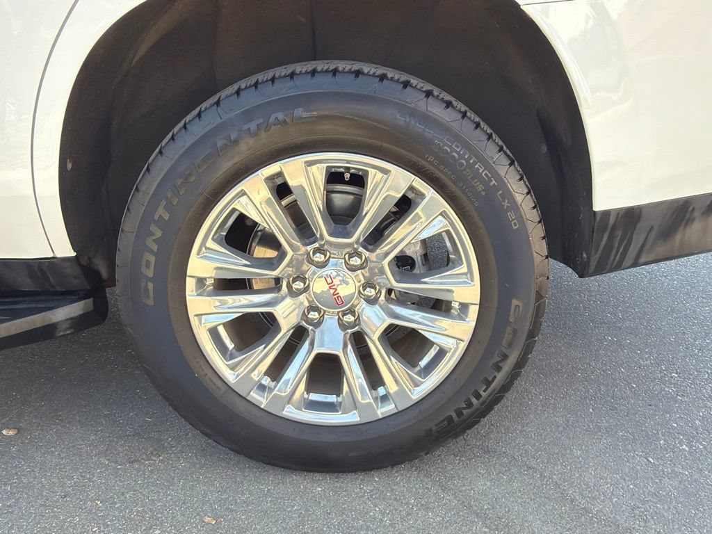 Used 2023 GMC Yukon Denali RWD image 18