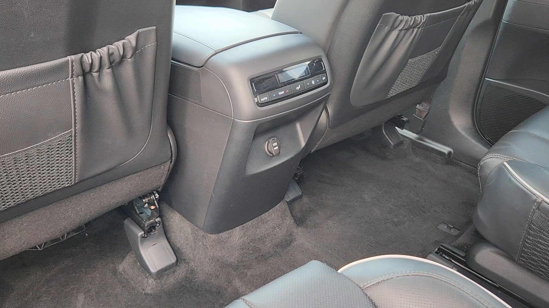 Used 2025 Hyundai Palisade SEL AWD/4WD image 17