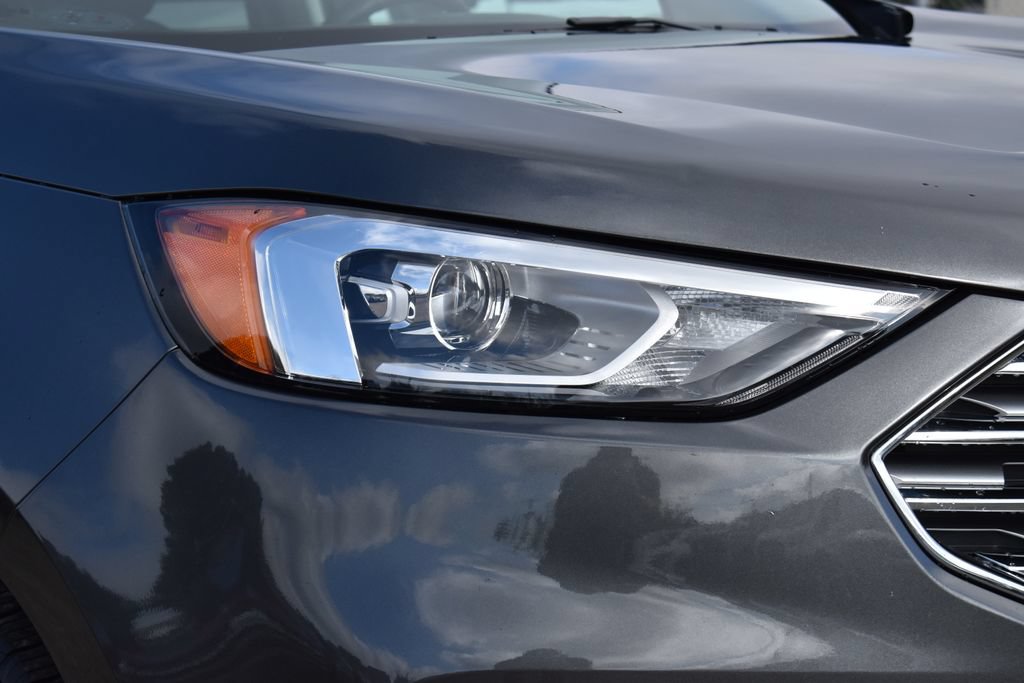 Certified 2020 Ford Edge SE FWD image 4