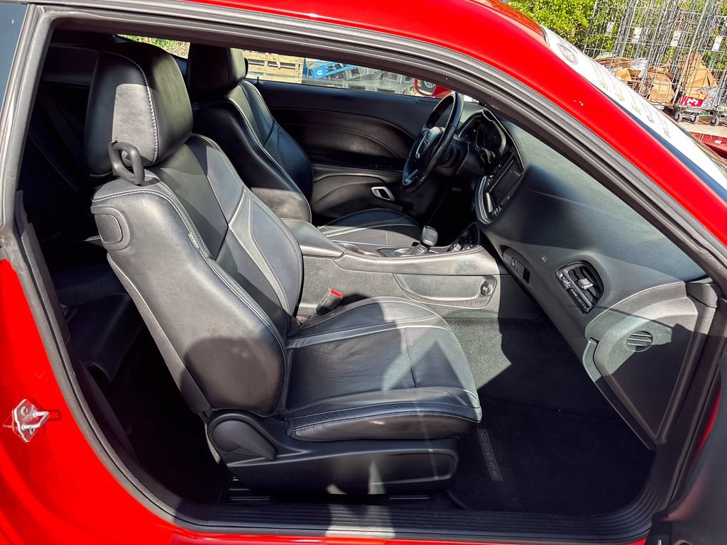 Used 2017 Dodge Challenger SXT Plus RWD image 6