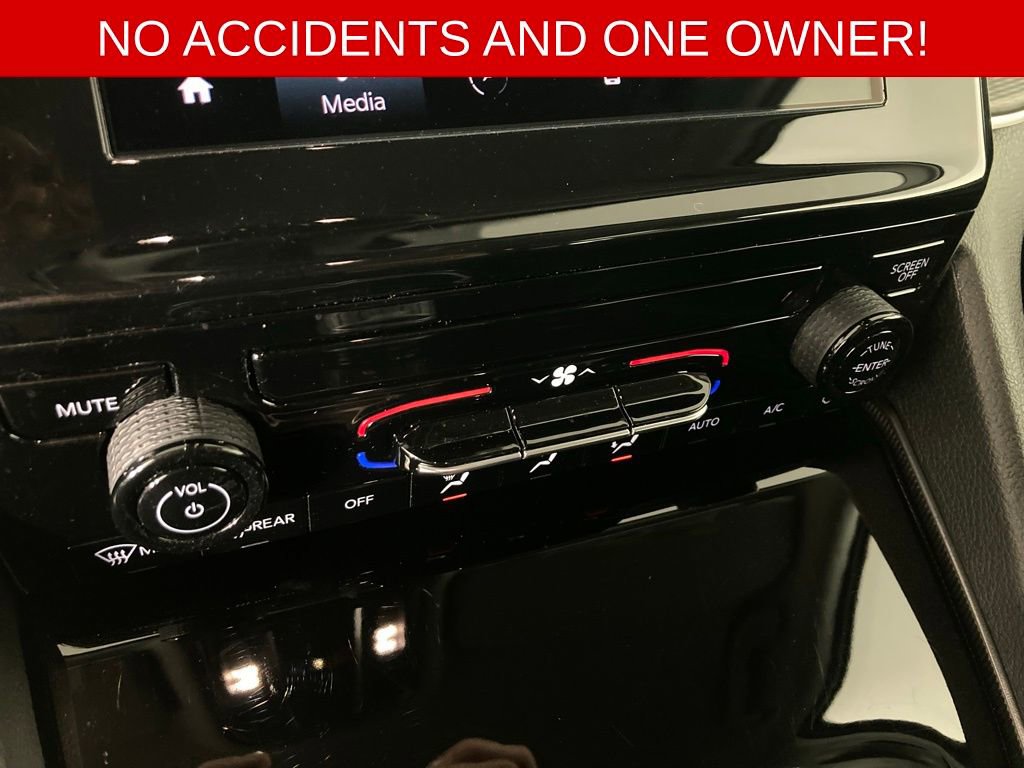 Used 2023 Jeep Grand Cherokee L Laredo image 10