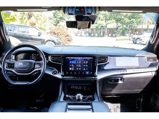 Used 2022 Jeep Grand Wagoneer Series III w/ Rear Seat Video Group 1 AWD/4WD image 13