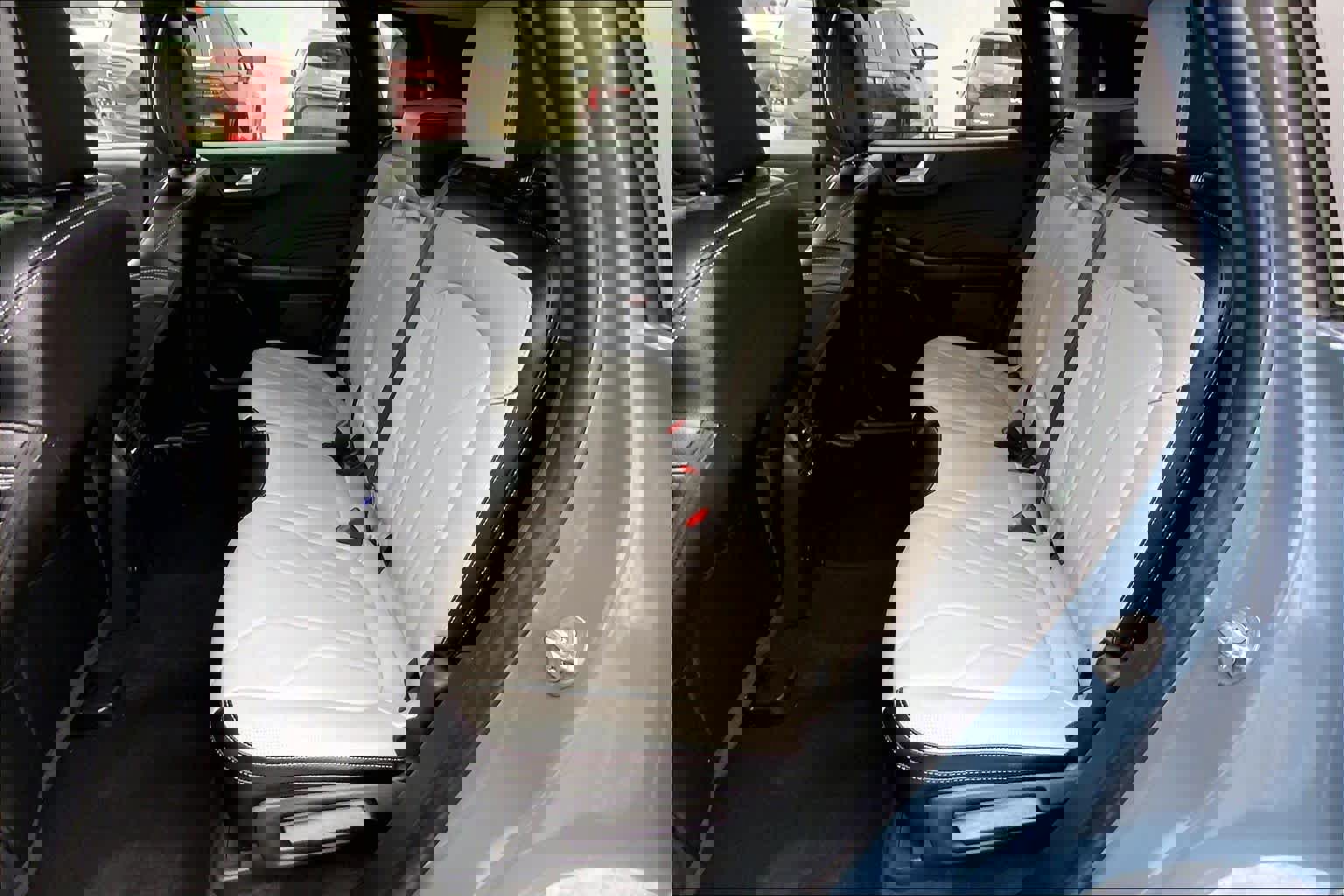 Certified 2025 Ford Escape SE w/ PHEV Premium Package image 20