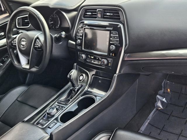 Used 2022 Nissan Maxima SV w/ Floor Mat Group FWD image 13
