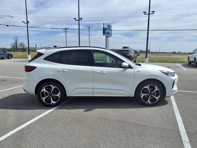 Certified 2023 Ford Escape ST-Line Select w/ Tech Pack #2 image 6