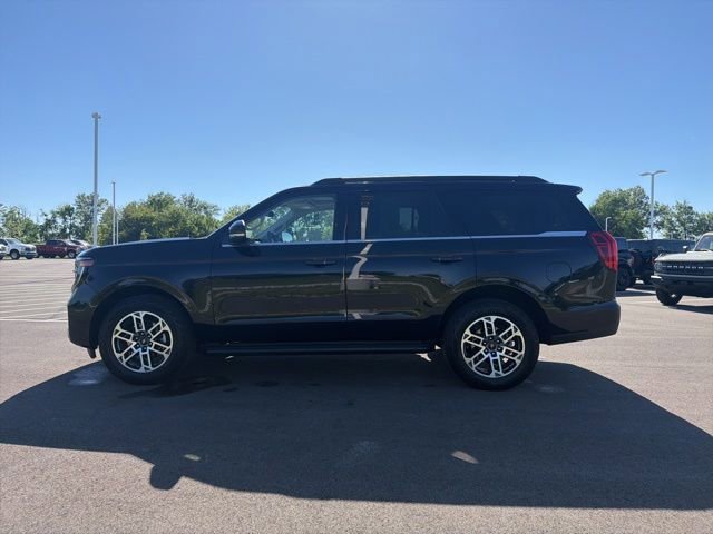 Certified 2025 Ford Expedition Active AWD/4WD image 17