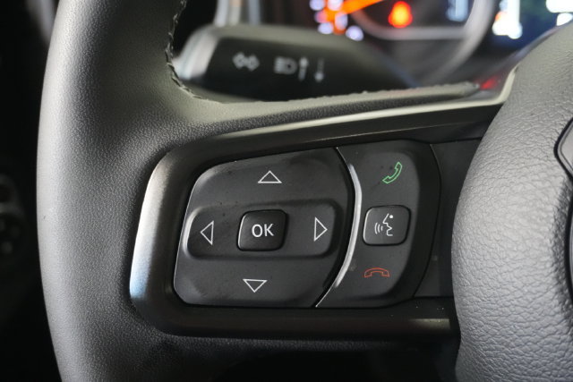Used 2025 Jeep Gladiator Mojave w/ Safety Group AWD/4WD image 17