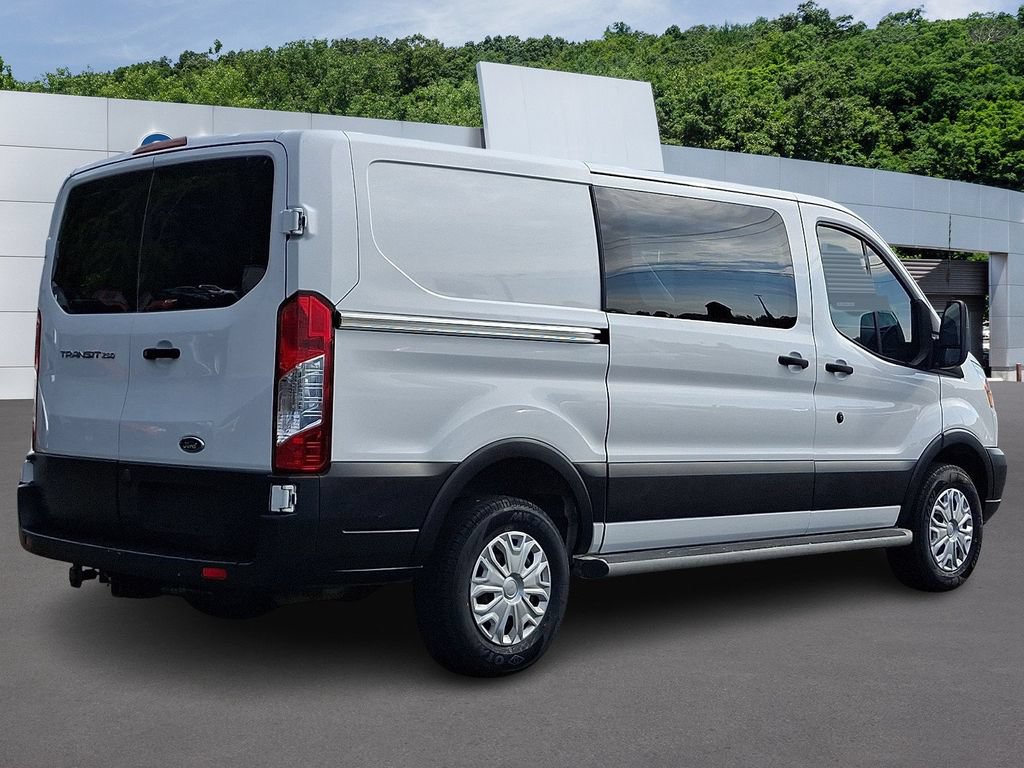 Certified 2019 Ford Transit 250 130 Low Roof w/ Exterior Upgrade Package RWD image 6