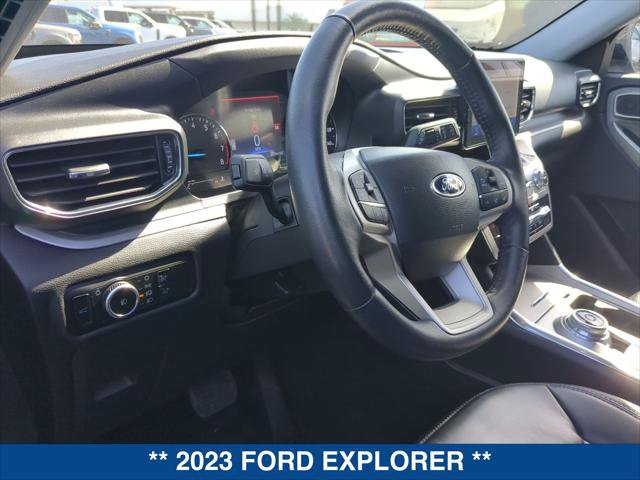 Certified 2023 Ford Explorer XLT w/ Equipment Group 202A RWD image 12