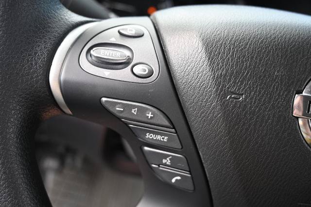 Used 2020 Nissan Pathfinder S AWD/4WD image 31