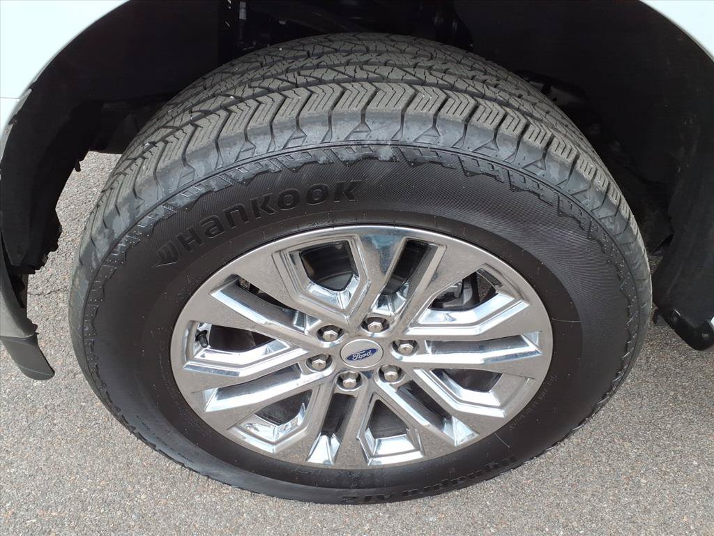 Certified 2025 Ford F150 Lariat w/ Equipment Group 501A Mid AWD/4WD image 5