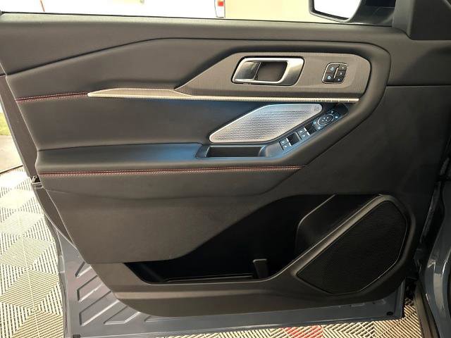 Certified 2025 Ford Explorer ST image 16