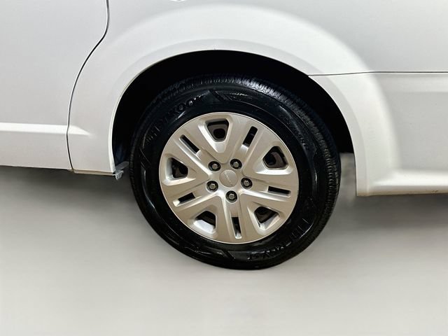 Used 2018 Dodge Grand Caravan SE FWD image 6