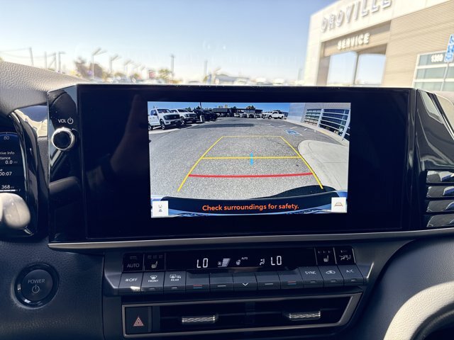 Used 2025 Toyota Camry XSE FWD image 18