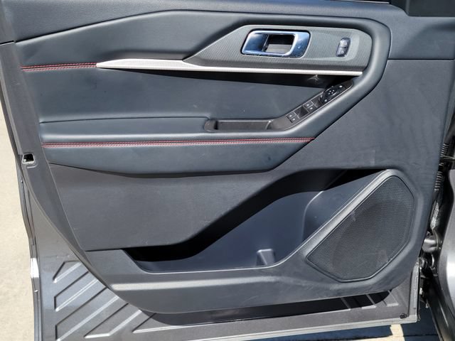 Certified 2025 Ford Explorer ST-Line w/ ST-Line Street Pack AWD/4WD image 7