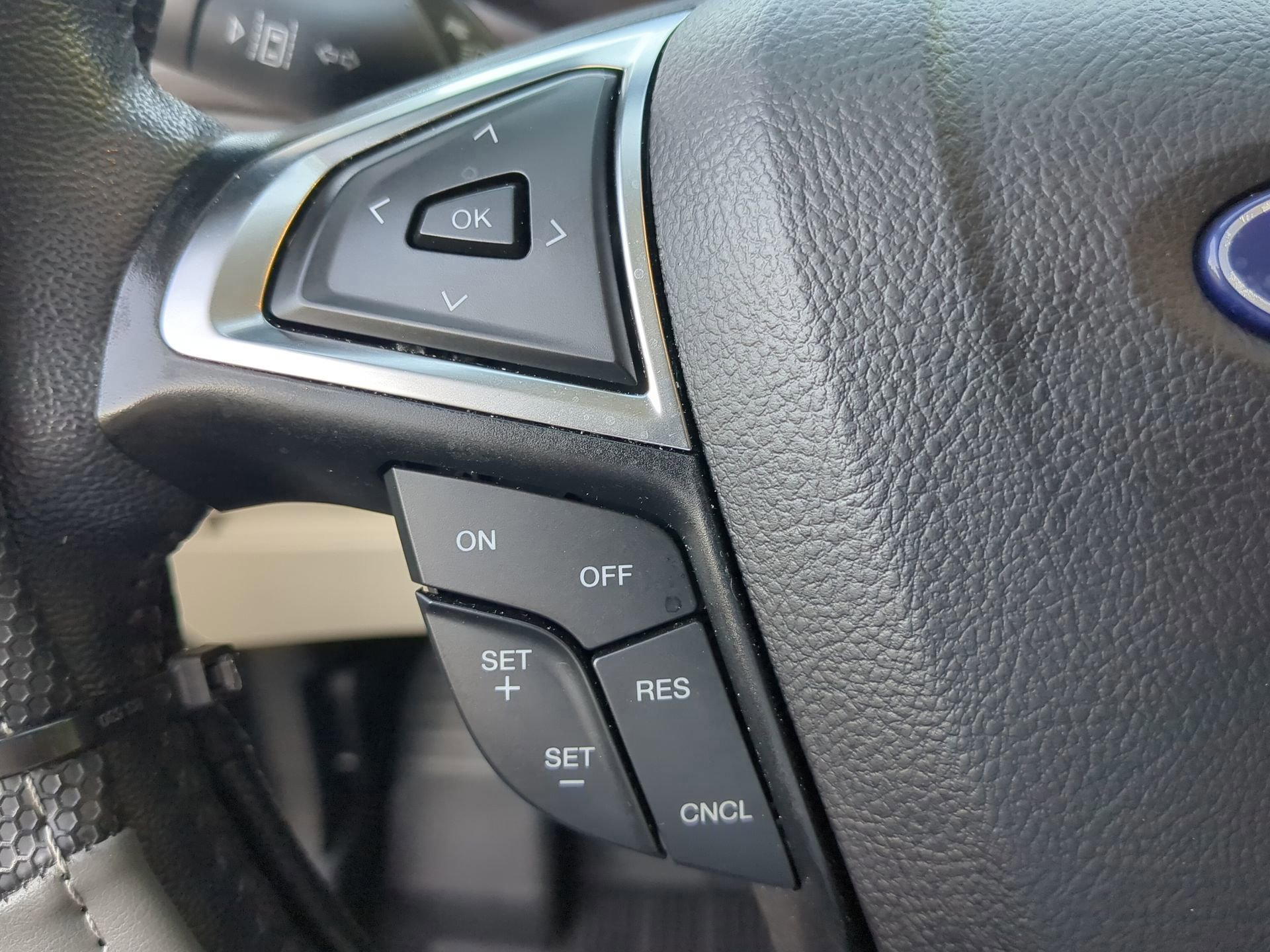 Certified 2023 Ford Edge Titanium image 65