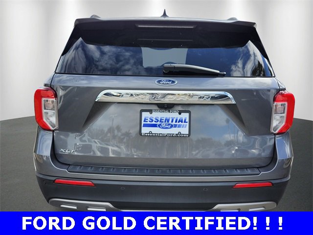 Certified 2022 Ford Explorer XLT w/ Equipment Group 202A image 4