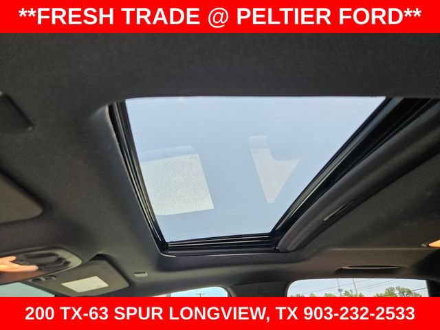 Used 2024 GMC Canyon AT4 w/ AT4 Premium Package AWD/4WD image 17