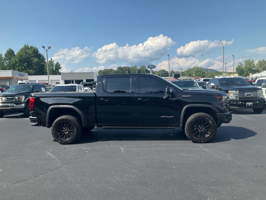 Used 2023 GMC Sierra 1500 AT4X AWD/4WD image 4