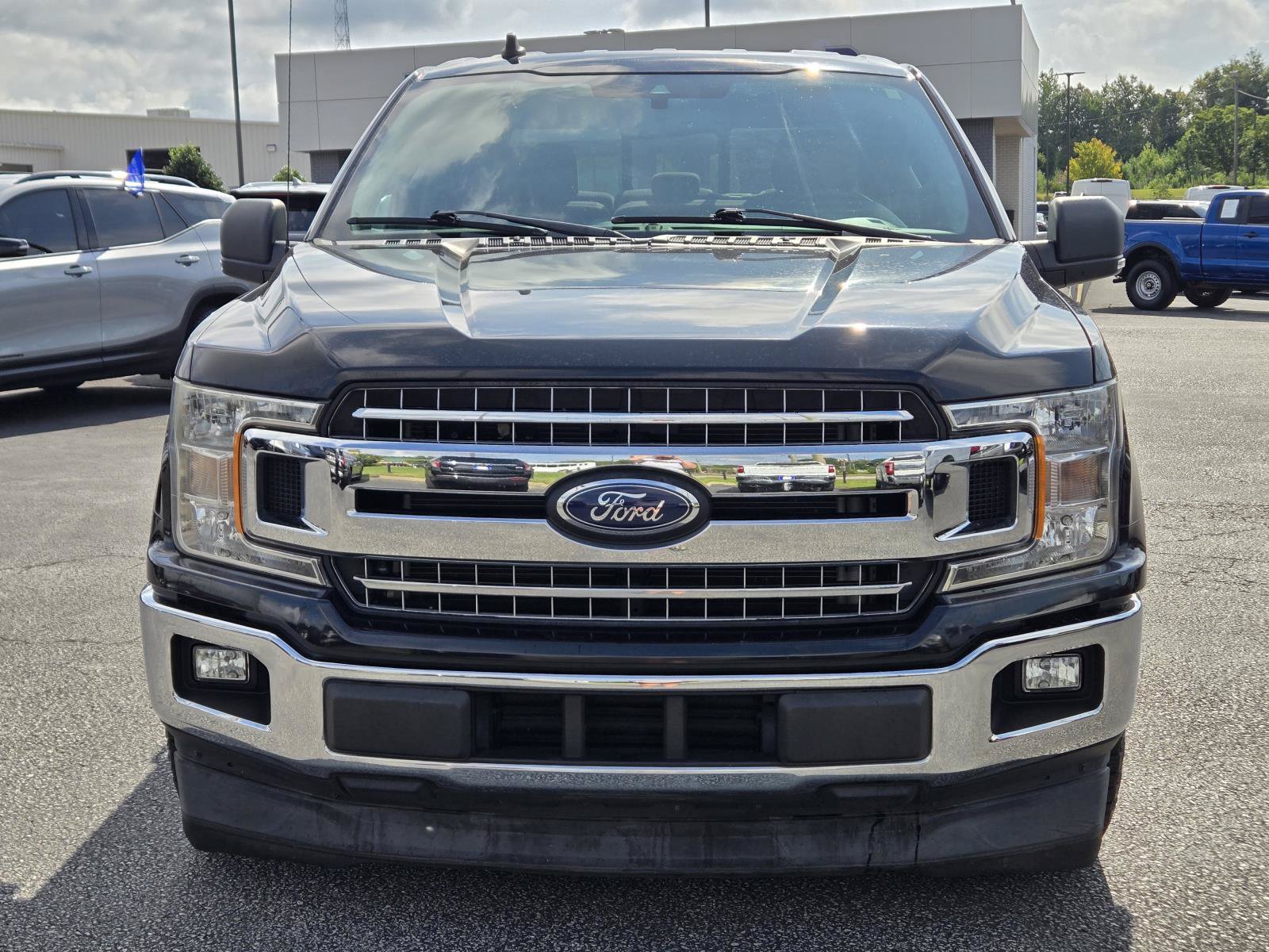 Certified 2020 Ford F150 XLT w/ Equipment Group 302A Luxury RWD image 3