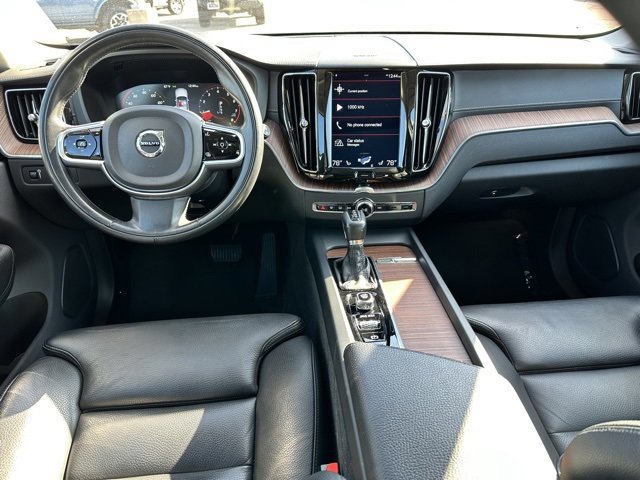 Used 2019 Volvo XC60 T5 Inscription w/ Protection Package Premier image 11