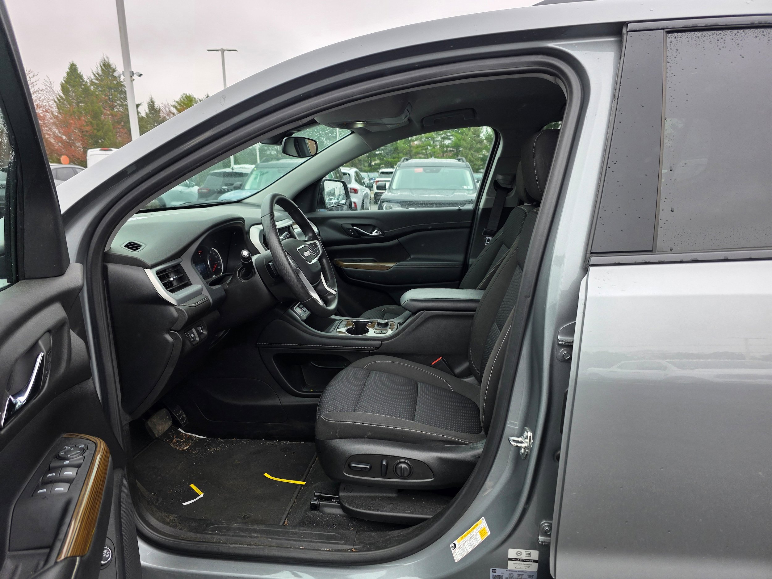 Used 2023 GMC Acadia SLE w/ Driver Convenience Package AWD/4WD image 19