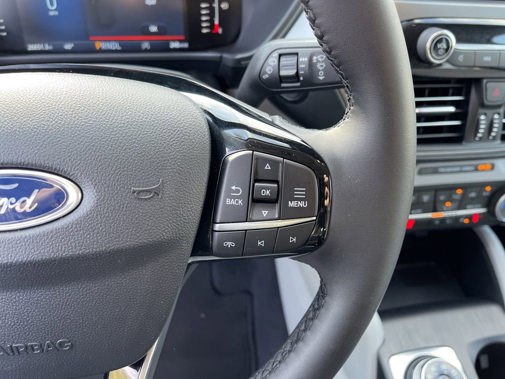 Certified 2023 Ford Escape Active w/ Cold Weather Package image 17