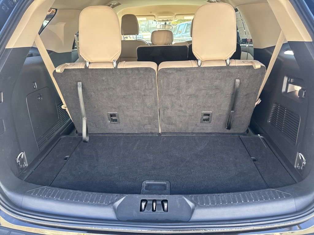 Certified 2024 Ford Explorer XLT w/ Equipment Group 202A image 31