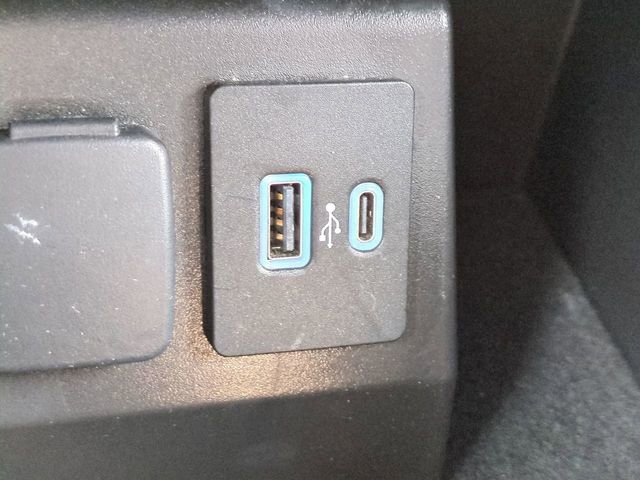 Certified 2022 Ford Explorer Limited w/ Equipment Group 301A image 27