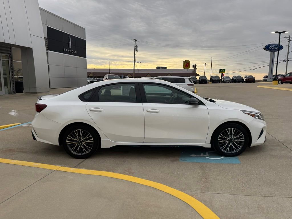 Used 2023 Kia Forte GT-Line w/ GT-Line Premium Package image 3