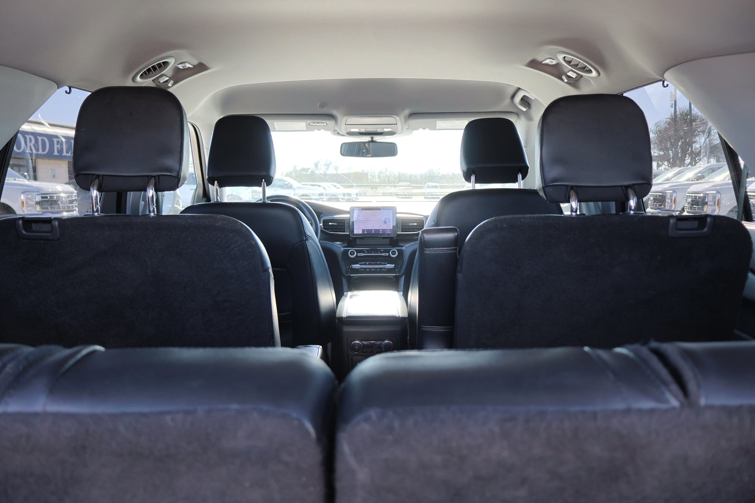 Certified 2022 Ford Explorer Limited w/ Equipment Group 301A image 29