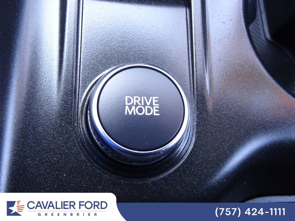 Certified 2025 Ford Explorer ST-Line AWD/4WD image 33