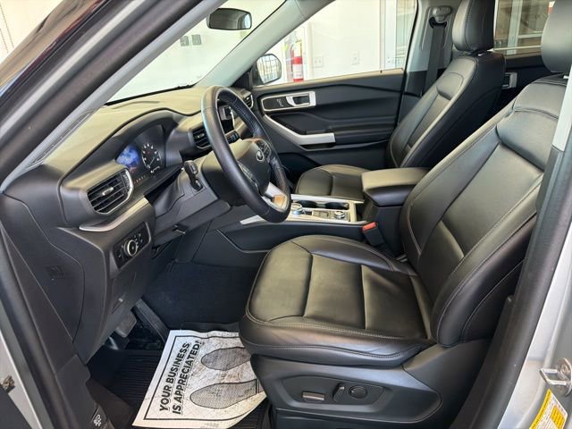 Certified 2023 Ford Explorer XLT w/ Equipment Group 202A image 18