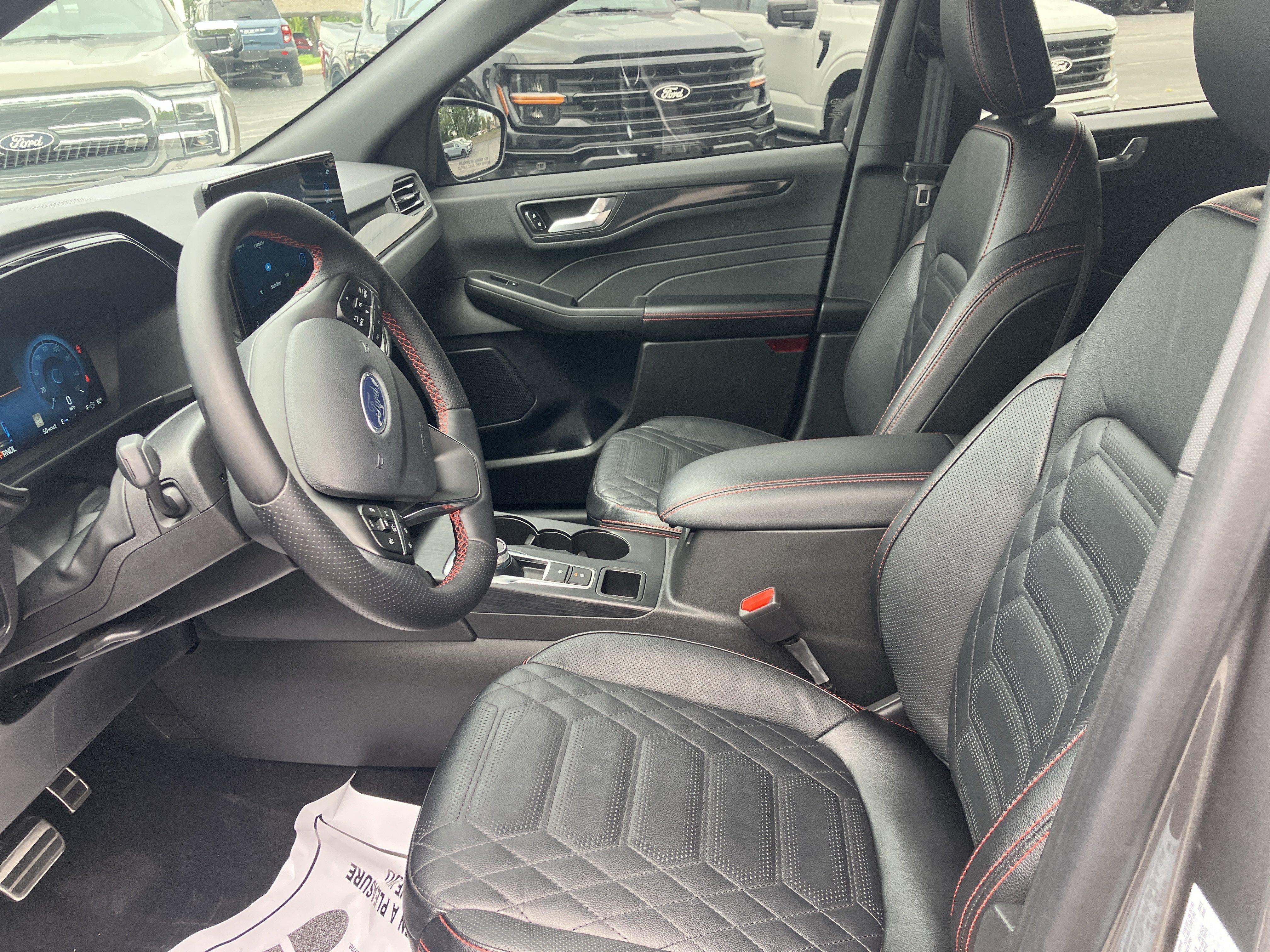 Certified 2024 Ford Escape ST-Line Elite w/ Premium Technology Package AWD/4WD image 20