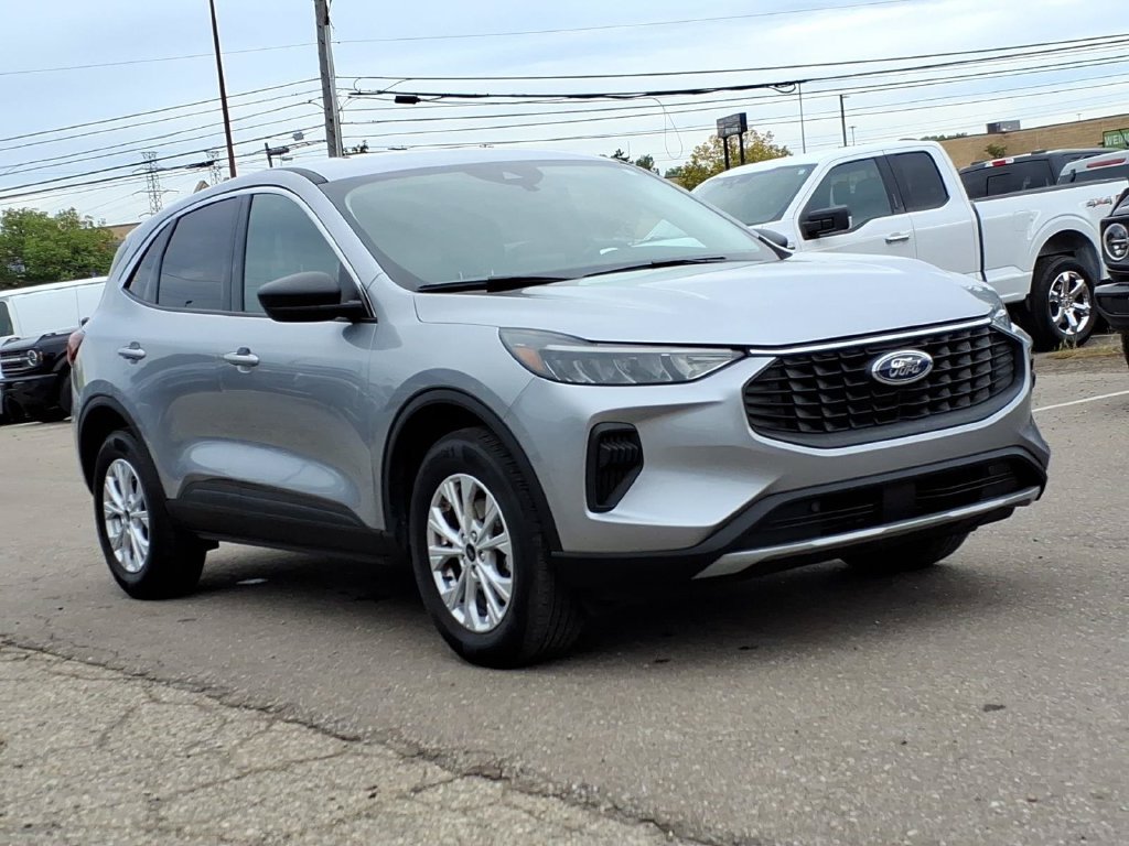 Certified 2024 Ford Escape Active AWD/4WD image 7