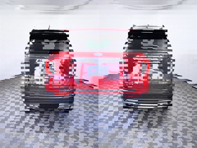 Certified 2023 Ford Explorer XLT w/ Equipment Group 202A image 3