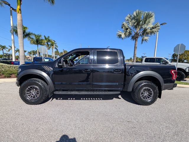 Certified 2019 Ford F150 Raptor w/ Equipment Group 802A Luxury image 4