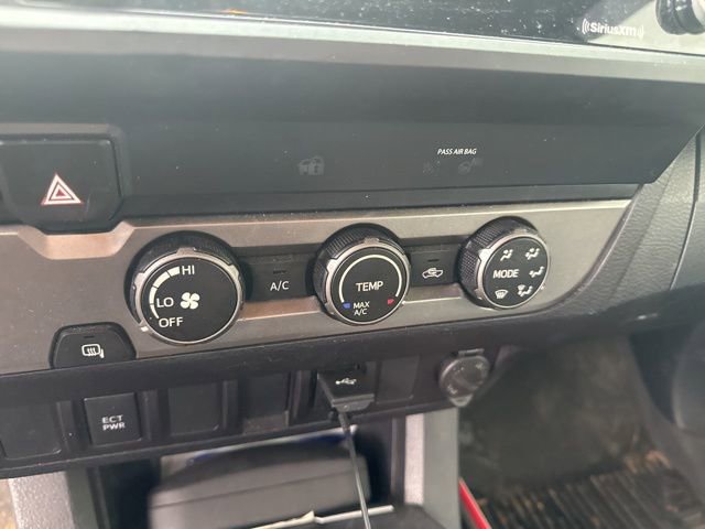 Used 2022 Toyota Tacoma SR image 12