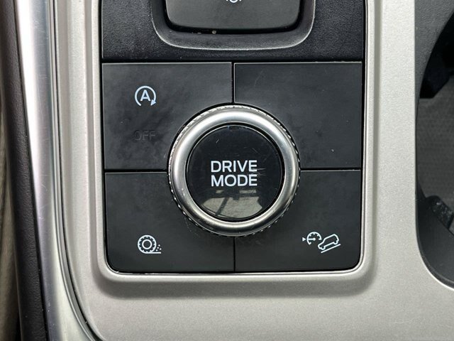 Certified 2023 Ford Explorer XLT w/ Equipment Group 202A AWD/4WD image 22