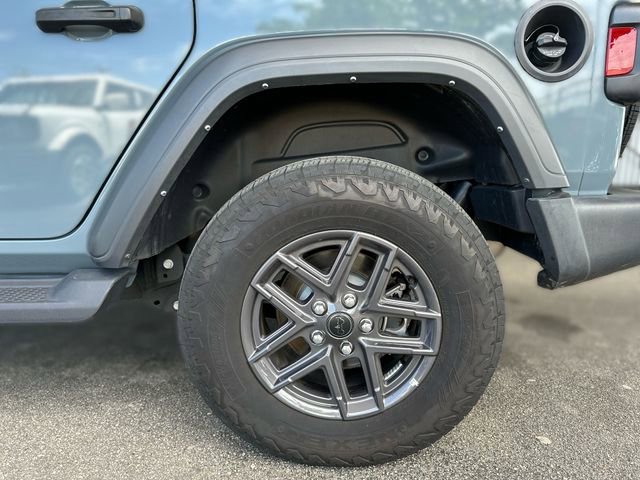 Used 2024 Jeep Wrangler Unlimited Sport AWD/4WD image 10
