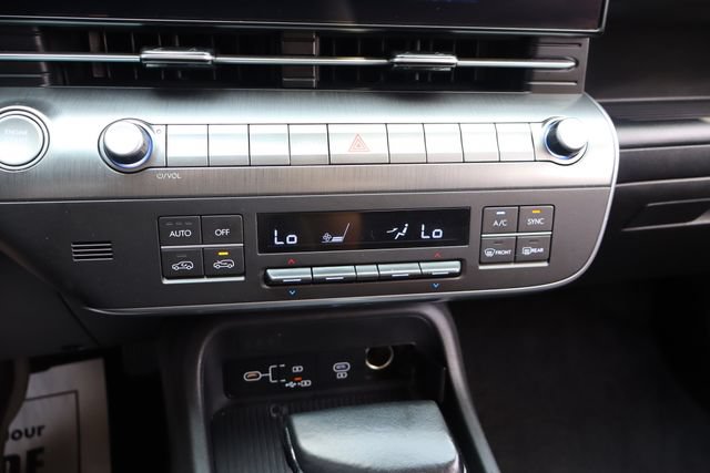 Used 2025 Hyundai Kona SEL FWD image 20