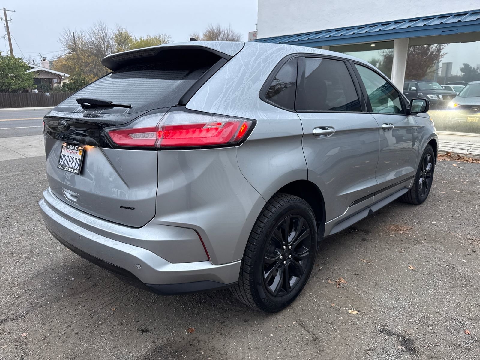 Certified 2022 Ford Edge SE w/ Black Appearance Package image 5