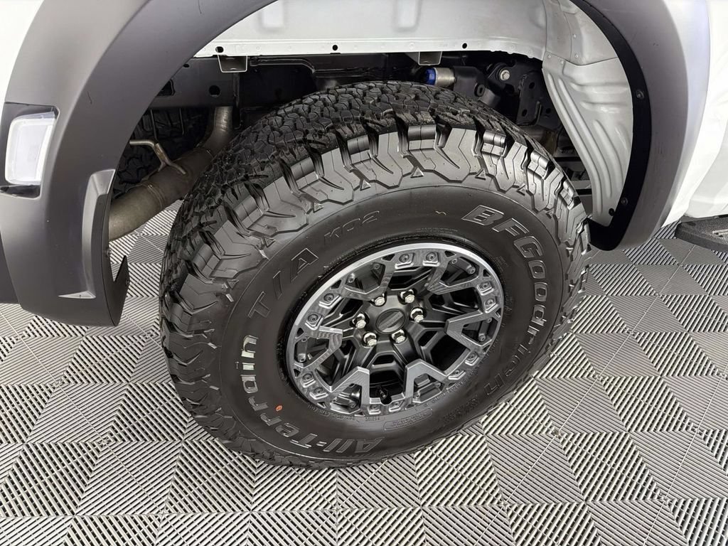 Certified 2026 Ford F150 Raptor w/ Equipment Group 803A Raptor R AWD/4WD image 11