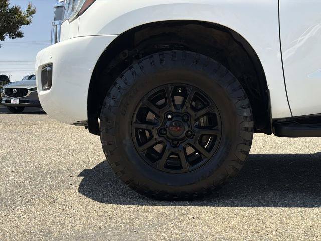 Used 2019 Toyota Sequoia SR5 AWD/4WD image 29