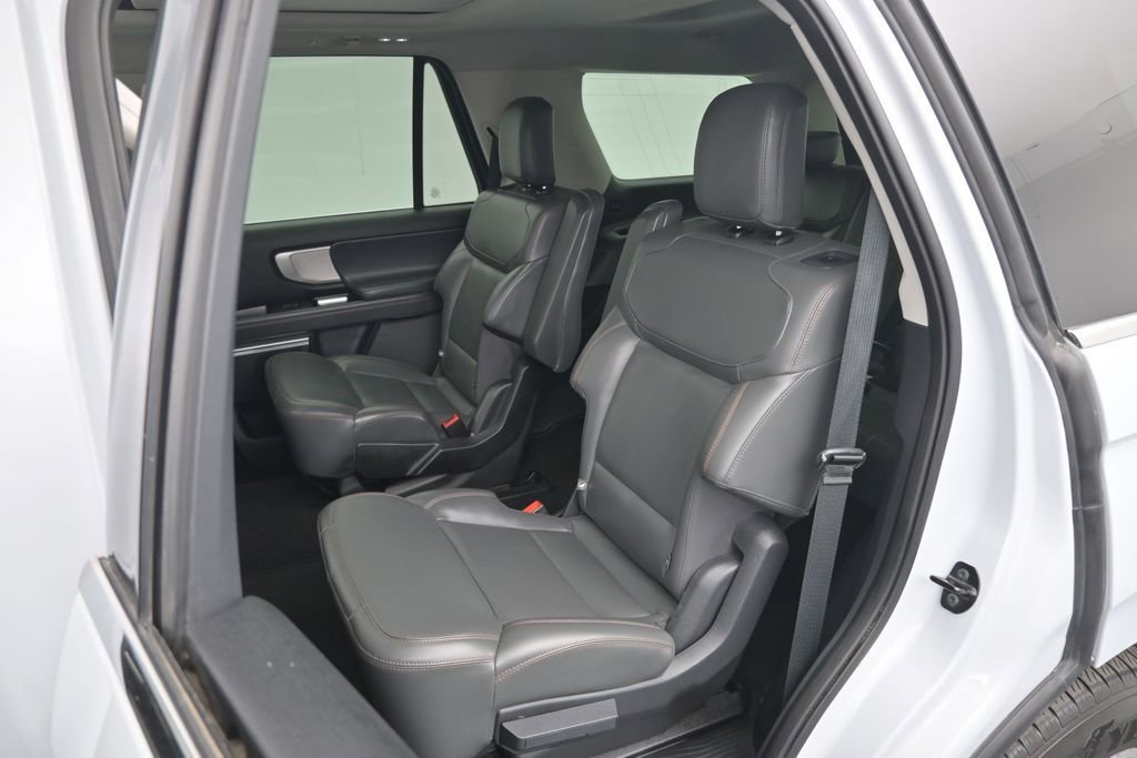 Certified 2025 Ford Expedition Active RWD image 13